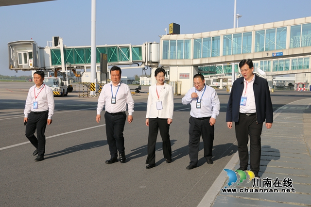 泸州市副市长陈小艳调研口岸物流高质量发展工作