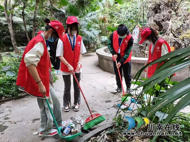 龙马潭区小市街道：垃圾分类，青年先行