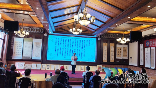吟诵现场2（曾佐然摄）.jpg