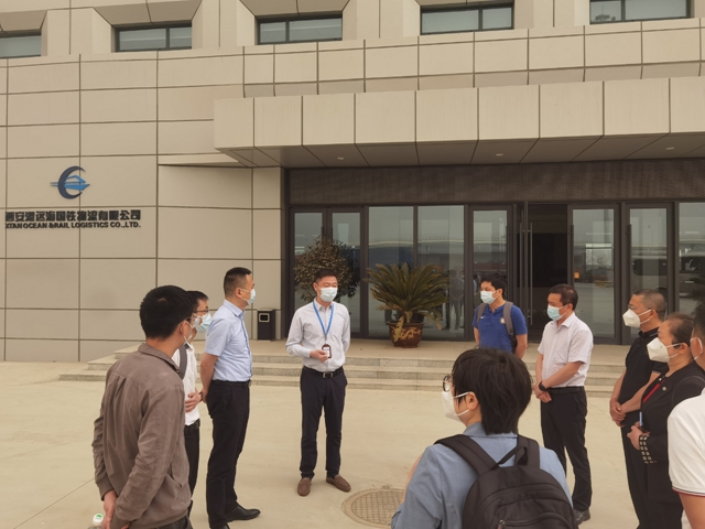 泸州市口岸物流办主任李智带队赴西安国际港务区考察学习