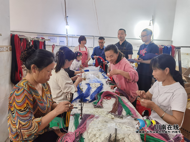 合江：“一条龙服务”助力民营经济发展