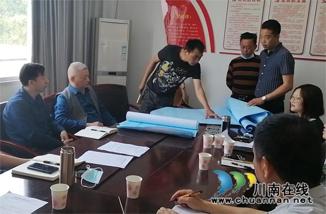 泸县玉蟾街道：委员“双助”点亮“灾后重建·五兴家园”幸福路