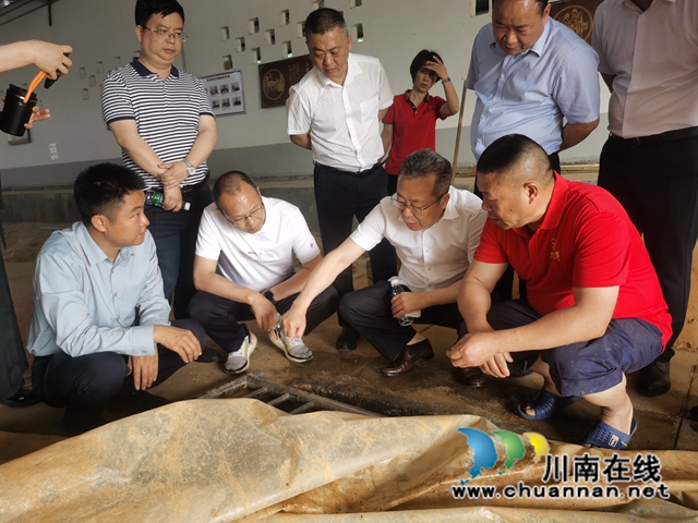 守护良心酒 专家走入不老潭｜沈才洪一行调研叙永县不老潭酒业有限公司