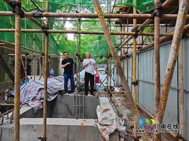 龙马潭区小市街道杜家街社区：代表走访集诉求，加装电梯提速度