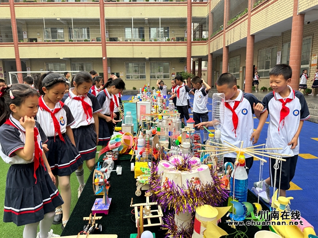 小小童心爱科学，科技创新伴成长｜叙永县叙永镇银顶小学举办科技作品展评活动