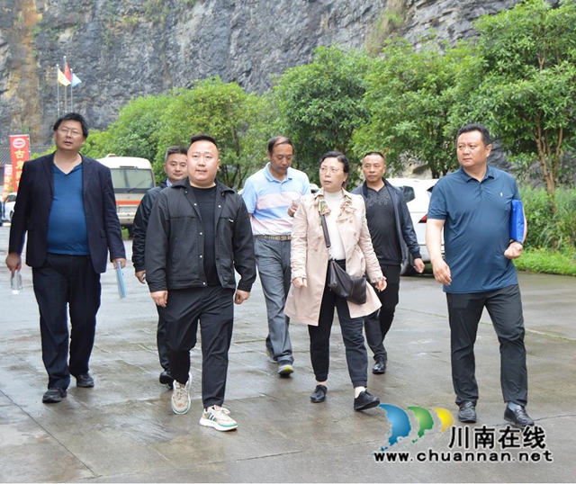 省安全生产专家组到叙永县古泉洞酒业股份有限公司督导安全生产工作