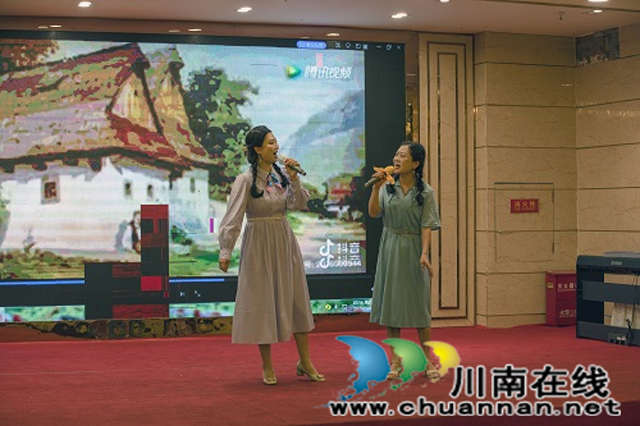 晴空一鹤排云上 便引诗情到碧霄┃泸州市老年大学现当代文学赏析班举办“夕阳红诗会”活动