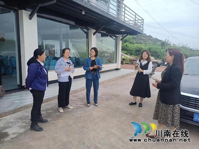 泸县现代农业园区到云龙镇调研万亩龙眼（荔枝）现代农业园区建设工作