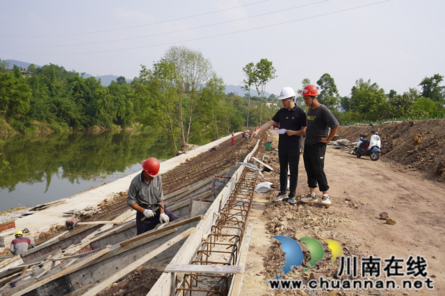 濑溪河堤防工程施工现场1（夏一先摄）.jpg