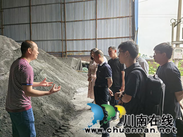 省市场监管局检查指导合江县农资市场价格质量工作