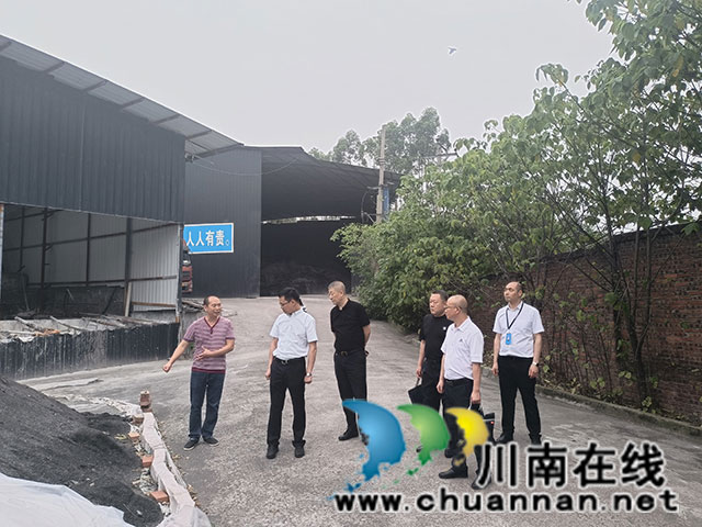 省市场监管局检查指导合江县农资市场价格质量工作(图2) 2.jpg