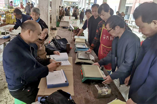 计量护民生 枝叶总关情┃泸州市市场监管局开展电子秤计量专项整治(图2) 2.jpg