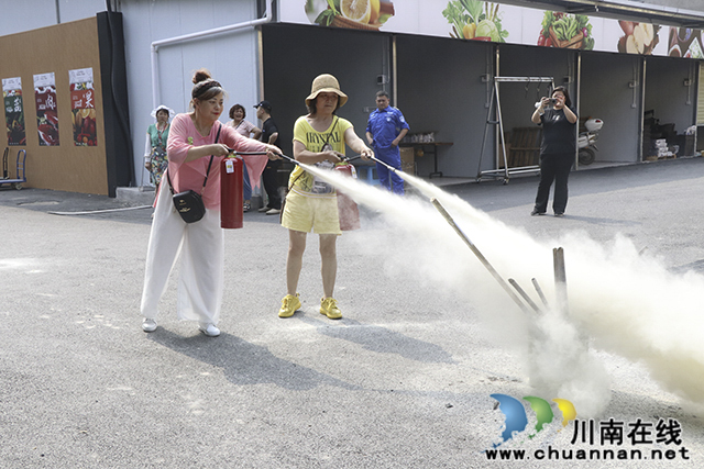 龙马潭区鱼塘街道：消防知识入人心 共筑安全防火墙