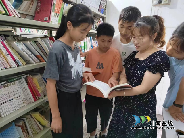 龙马潭区履职优秀人大代表 | 王丽：坚守乡村教育初心 谱写基层代表风采