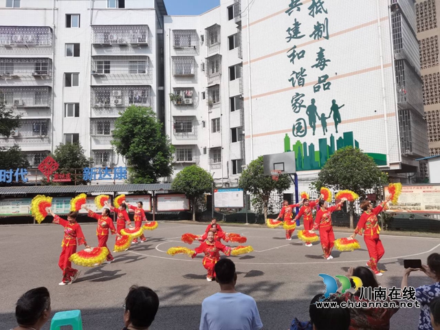 泸县云龙镇：粽叶飘香过端午，禁毒宣传出新彩