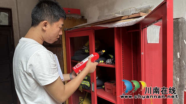 江阳区华阳街道：开展安全检查，筑牢安全防线