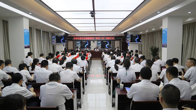 【围观】今天，西南医大中医院热闹非凡