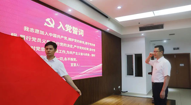 【围观】今天,西南医大中医院热闹非凡(图5) 5.jpg
