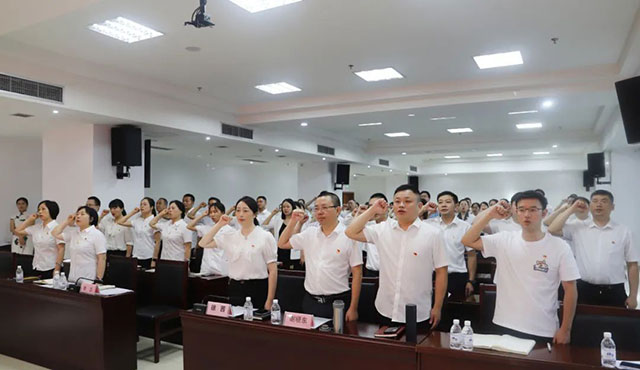 【围观】今天,西南医大中医院热闹非凡(图6) 6.jpg