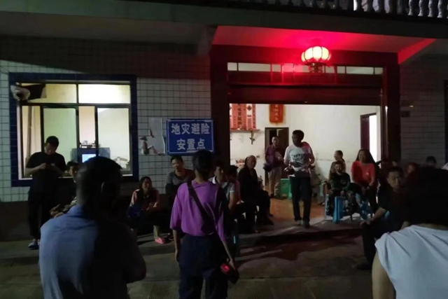 提前避险转移701户1846人,泸州全力应对“7·3”暴雨(图2) 2.jpg