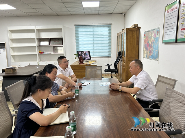 泸县百和镇组织政协委员赴渝考察食用菌种植