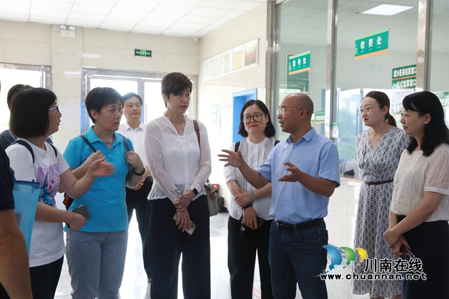 上海市医保局到合江县调研