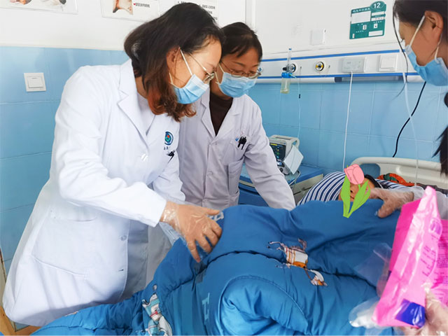 援藏故事 | 产妇大出血命悬一线 西南医大附院人挺身而出(图3) 3.jpg