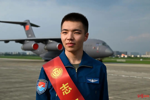 空军4.jpg