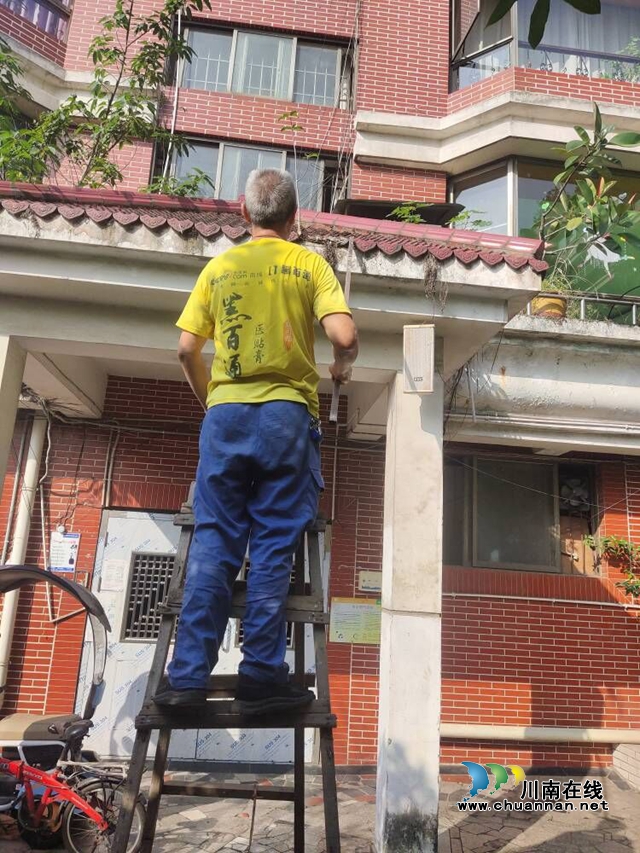 龙马潭区小市街道杜家街社区：及时排危　确保居民安全