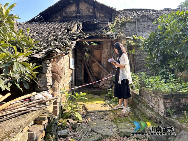 泸县云龙镇：排查危房除隐患 心系群众暖民心