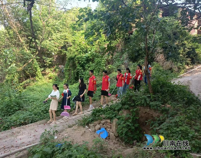 龙马潭区鱼塘街道：闻令而动！小手牵大手护林区安全