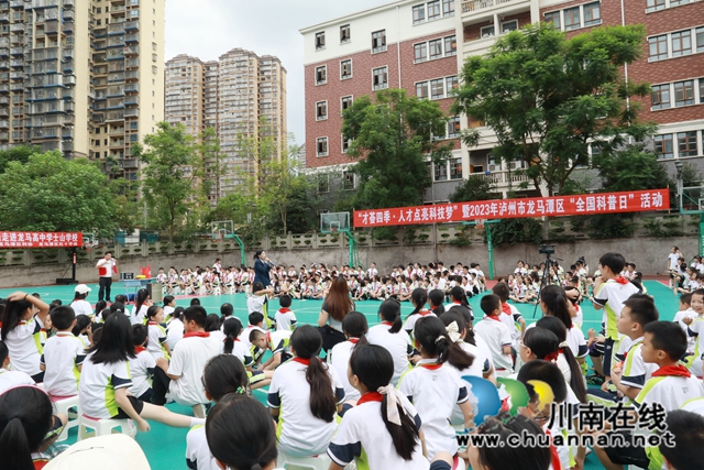 028A1986.JPG