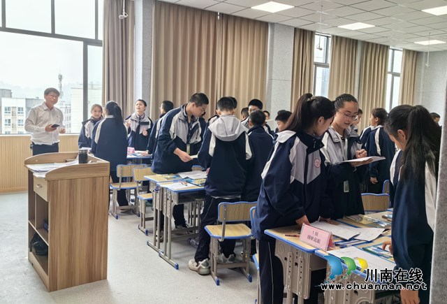 泸州四十正当红 校长晒课领先锋 | 纳溪护国中学成功承办纳溪区第三学区“育本课堂”校长晒课活动(图2) 图片2.png