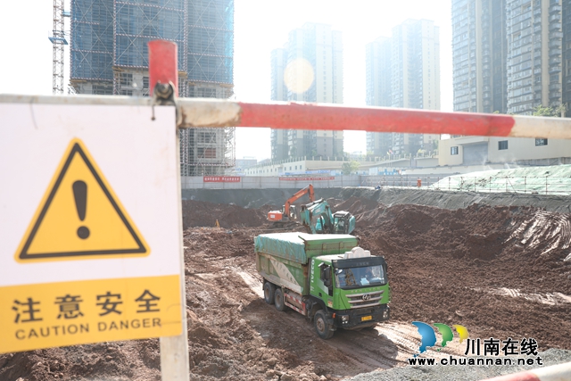 泸州市龙马潭区临港园区全民健身中心项目+(1).JPG