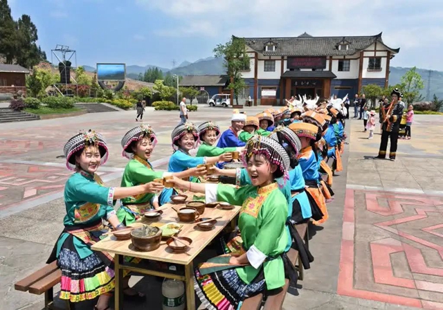 到古蔺箭竹苗族乡邂逅秋日山水吧