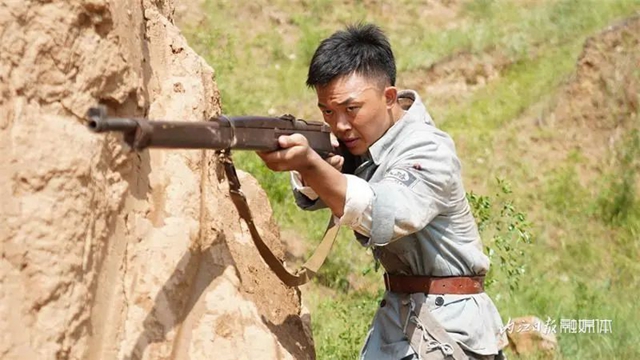 今日首映！这部影片的导演是我们内江人——
