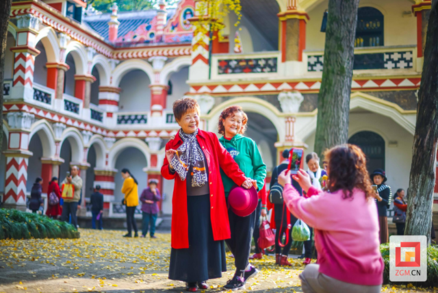 冬日的自贡犹如一幅绚丽的多彩画卷(图24) 微信图片_20231212100510.png