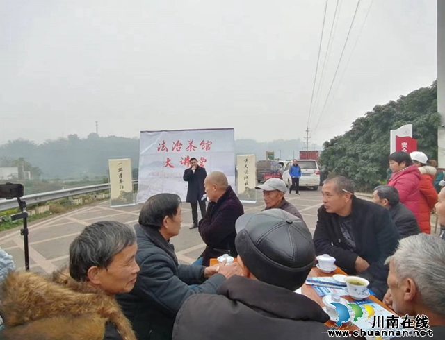 合江“法治茶馆”走进真龙镇2_副本.jpg