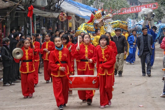 一百多年历史的彩龙有多震撼?来泸县,你就知道了(图12) 微信图片_20240116103020.jpg