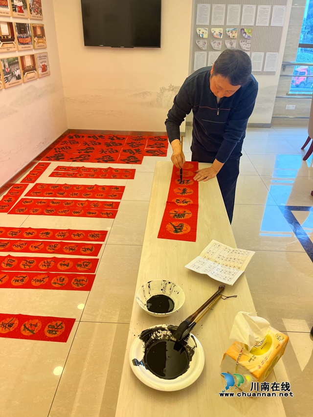 新年将至,工商银行泸州分行 “迎新春 ”系列活动暖民心(图1) 工行2.jpg
