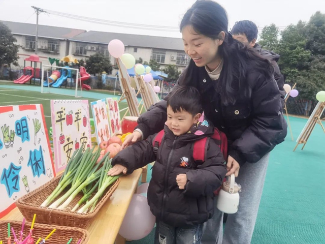 开学啦!多图直击泸州各校开启“热辣滚烫”新学期(图10) 10.jpg