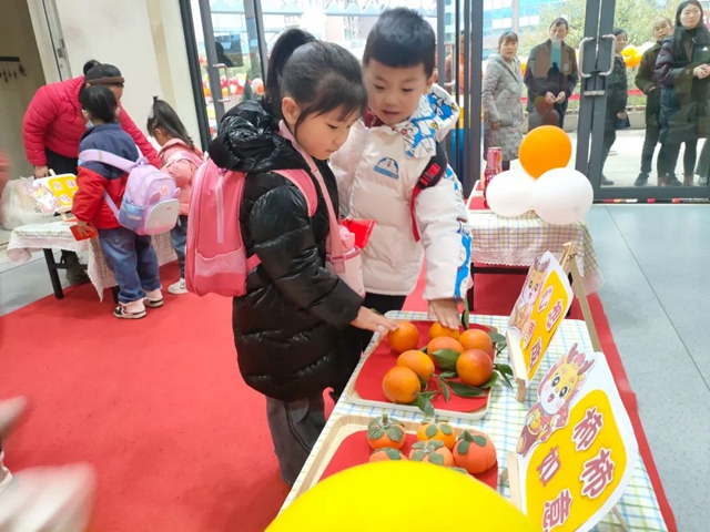 开学啦!多图直击泸州各校开启“热辣滚烫”新学期(图13) 13.jpg