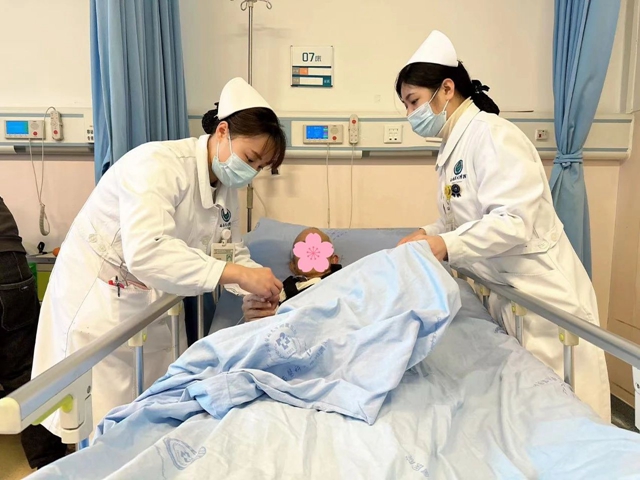 泸州七旬老人到医院“找牙”,却捡回一条命(图2) 微信图片_20240305101837.jpg