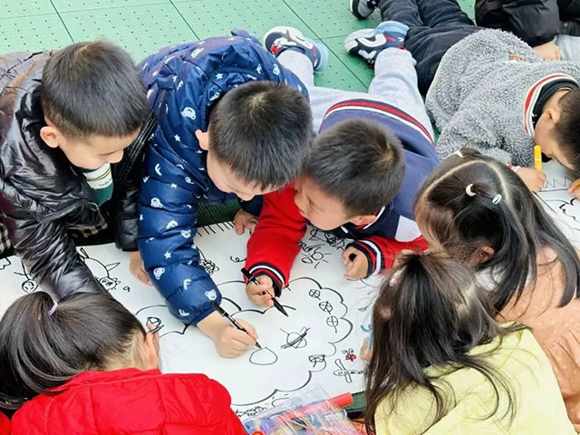 “植”此青绿 看泸州师生变身“绿化大师”(图30) 30.jpg