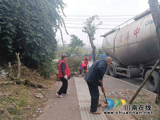 龙马潭区鱼塘社区新时代文明实践站:清洁卫生人人参与,美好环境家家受益(图3) 3.jpg