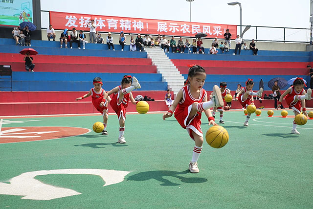 精彩“篮”不住!江阳“村BA”开赛(图5) 5.jpg.jpg