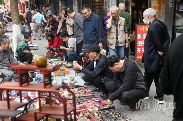 上万件“宝藏”现身！国内众多“玩家”赶赴内江