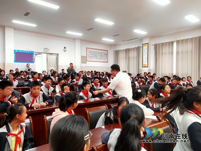d78e61a3fb8aa8d86766a8122cc1700.jpg