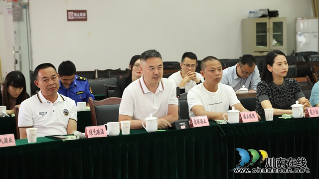 泸县云龙镇召开酒类企业发展座谈会