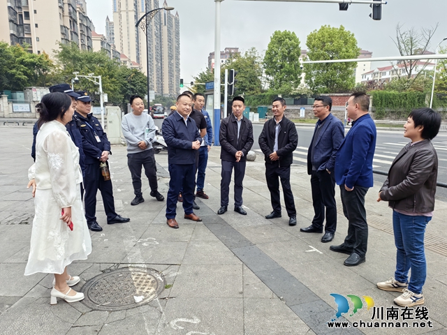 龙马潭区鱼塘街道人大代表助力地摊经济向好发展